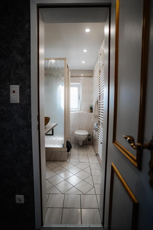 Timeout Royal Apartment Ellar Luaran gambar